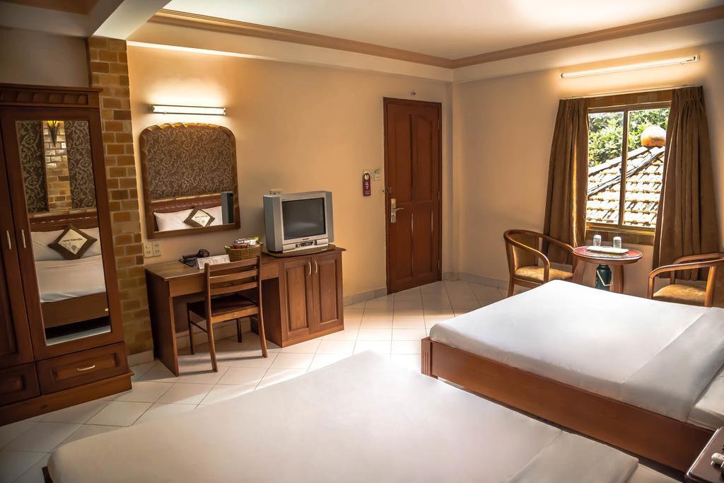 Vien Ngoc Xanh Hotel 1 Хошимін Екстер'єр фото