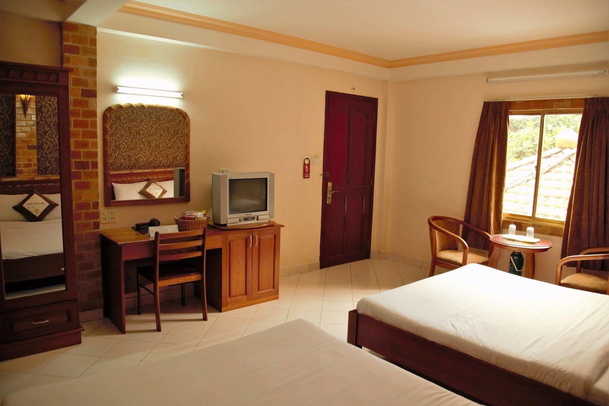Vien Ngoc Xanh Hotel 1 Хошимін Екстер'єр фото