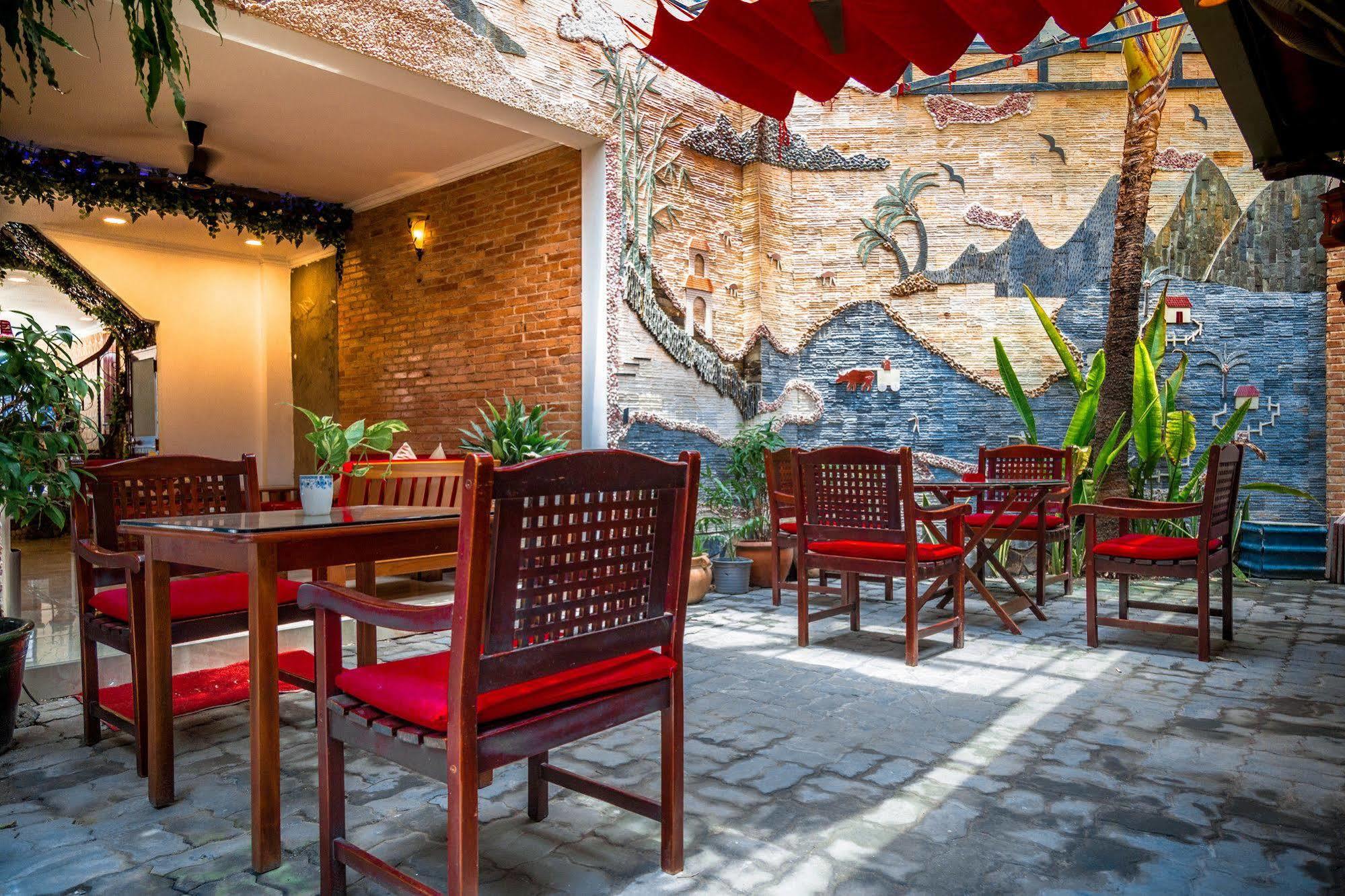 Vien Ngoc Xanh Hotel 1 Хошимін Екстер'єр фото